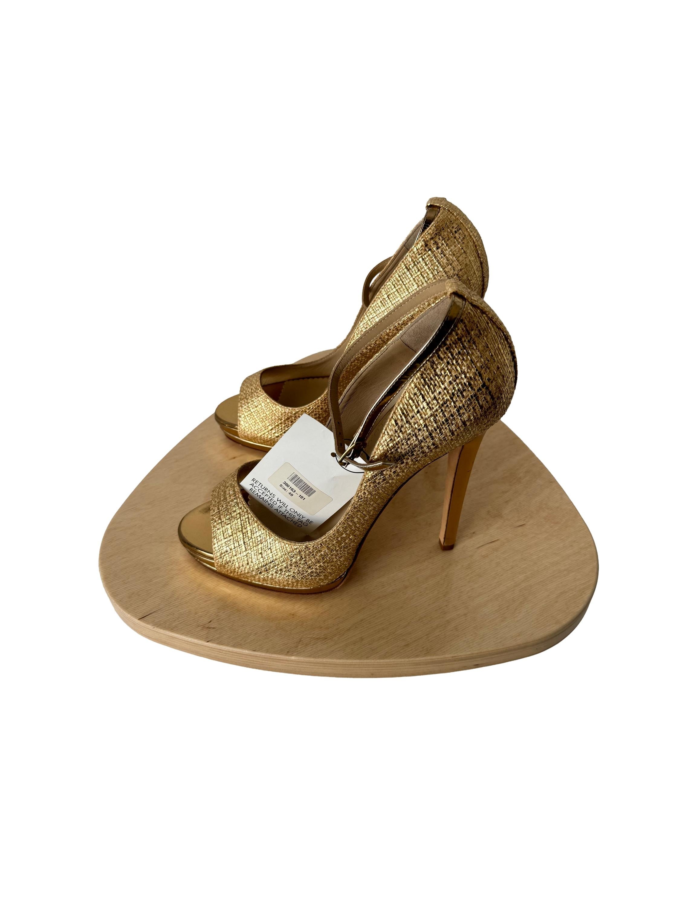 Oscar de La Renta Metallic Gold Pumps