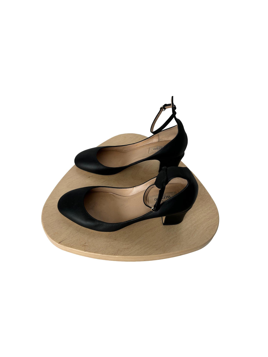 Valentino Garavani Tango Leather Ballet Pumps